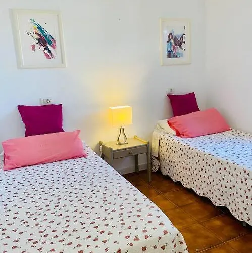 Mango בית נופש *